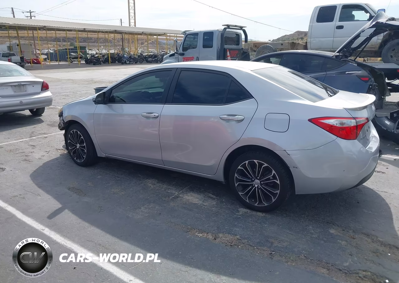 2015 Toyota Corolla S Plus VIN:5YFBURHE0FP204412 - 15
