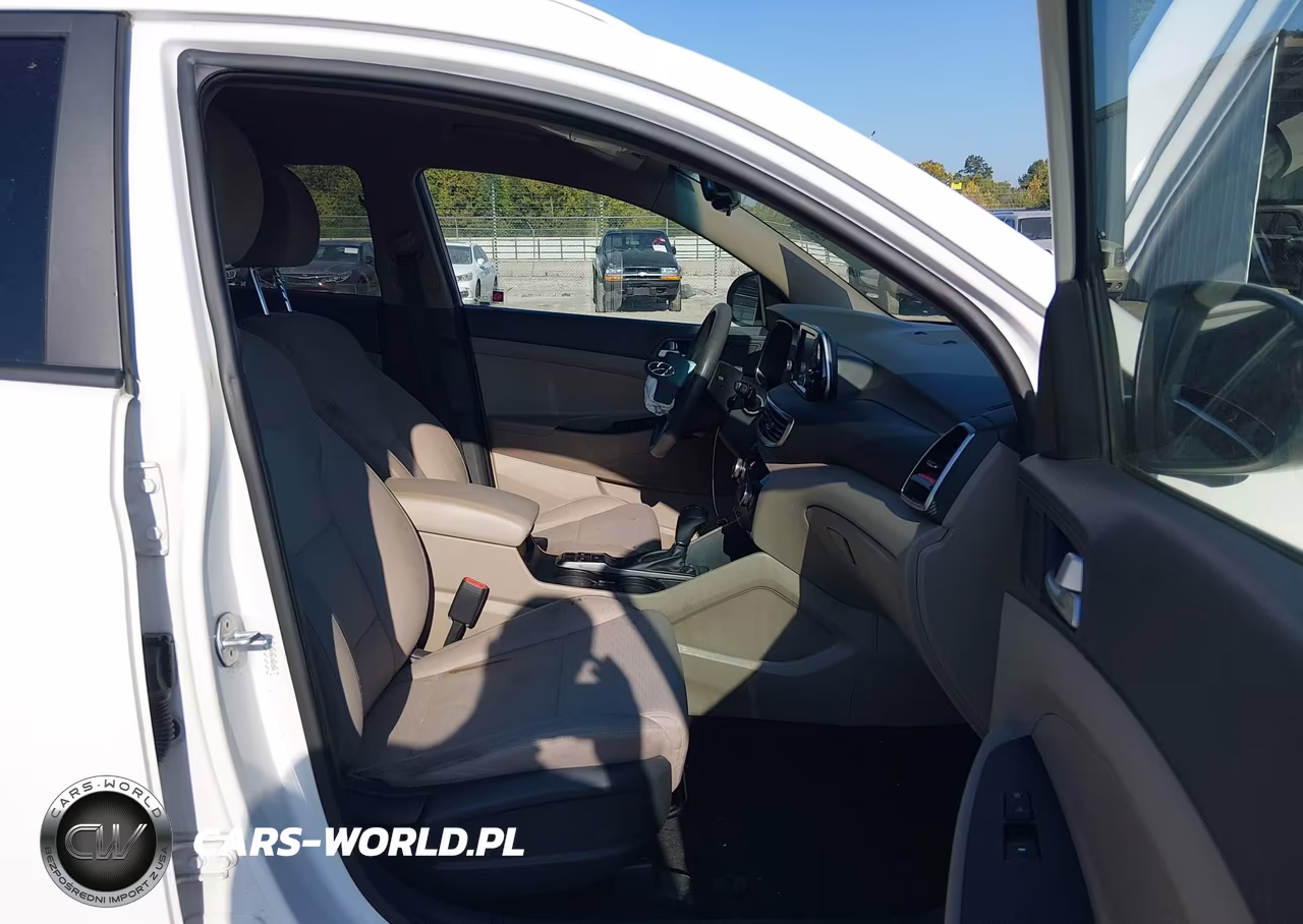 2019 Hyundai Tucson Value VIN:KM8J33A48KU905205 - 5
