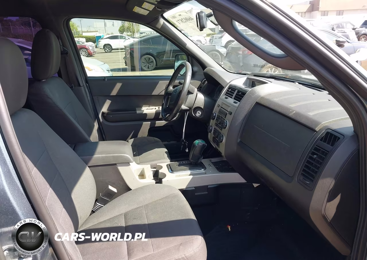 2011 Ford Escape Xlt VIN:1FMCU0D70BKA49999 - 5