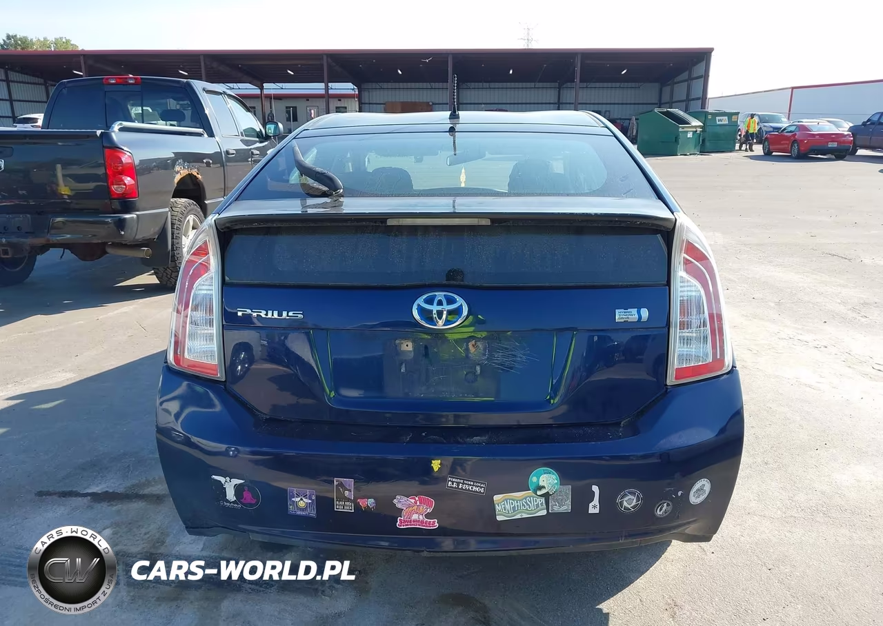 2012 Toyota Prius Two VIN:JTDKN3DU4C1553810 - 16