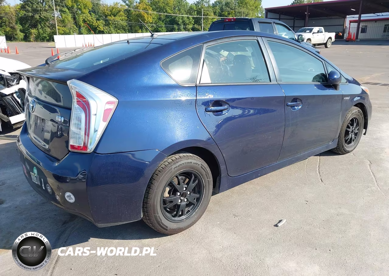 2012 Toyota Prius Two VIN:JTDKN3DU4C1553810 - 4