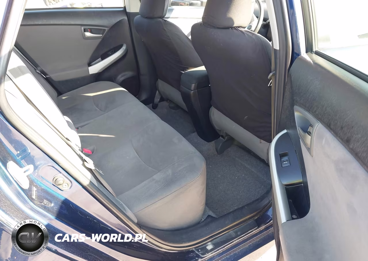 2012 Toyota Prius Two VIN:JTDKN3DU4C1553810 - 8