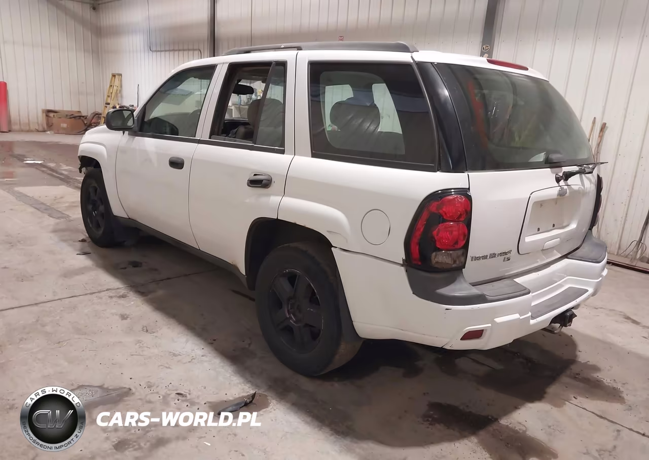 2005 Chevrolet Trailblazer Ls VIN:1GNDT13S552270954 - 3