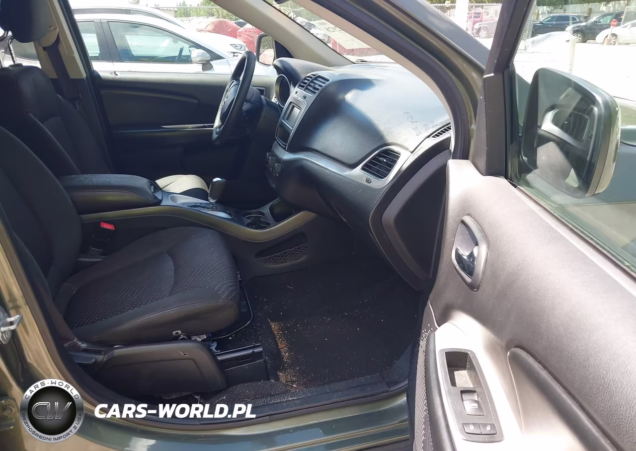 2019 Dodge Journey Se VIN:3C4PDCBB2KT863696 - 5