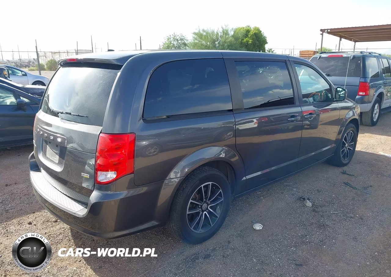 2018 Dodge Grand Caravan Se Plus VIN:2C4RDGBG6JR201584 - 4