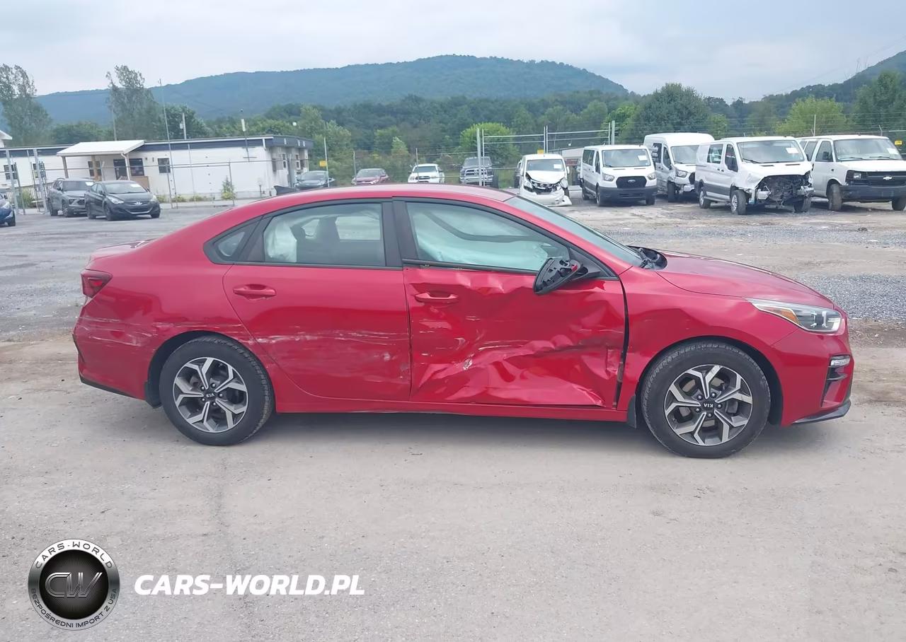 2021 Kia Forte Lxs VIN:3KPF24AD8ME303053 - 13