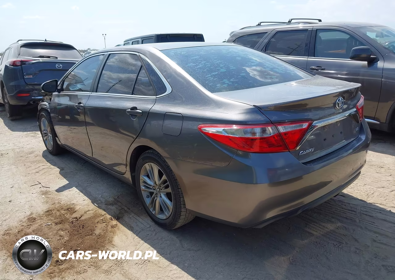 2015 Toyota Camry Se VIN:4T1BF1FK6FU113339 - 3