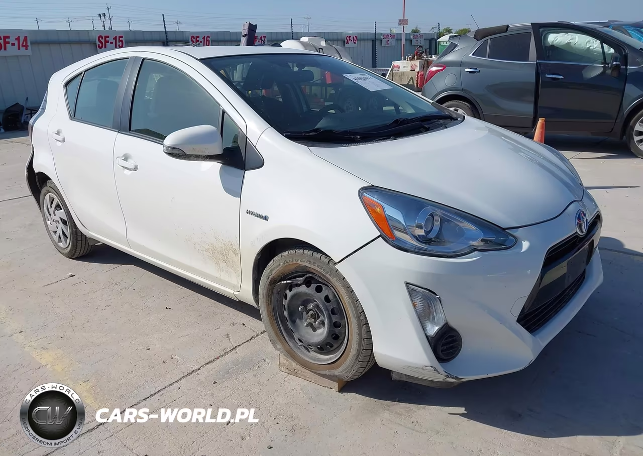 2015 Toyota Prius C Two
