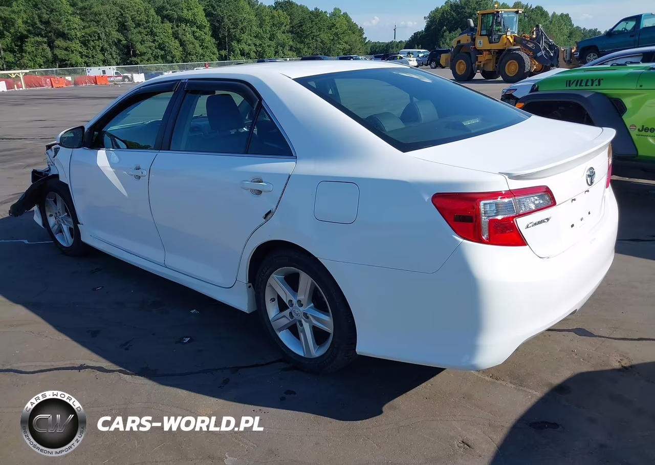 2012 Toyota Camry Se VIN:4T1BF1FK1CU184203 - 3