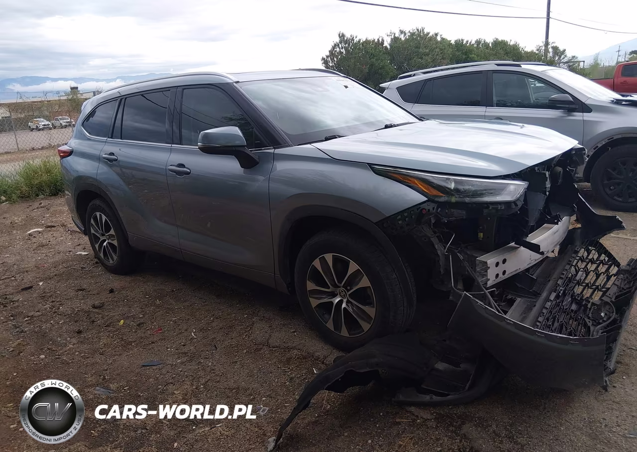 2021 Toyota Highlander Xle