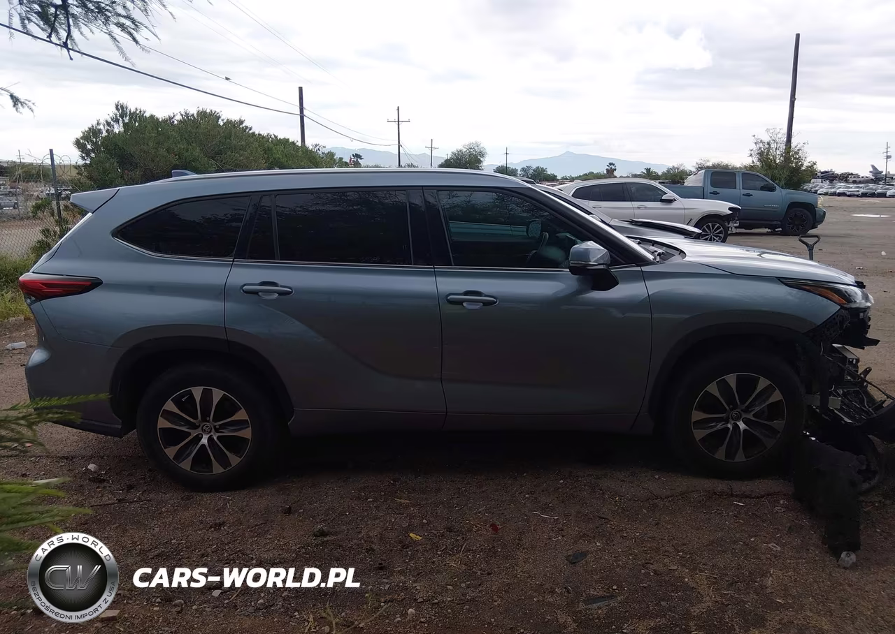 2021 Toyota Highlander Xle VIN:5TDHZRAH4MS043244 - 13