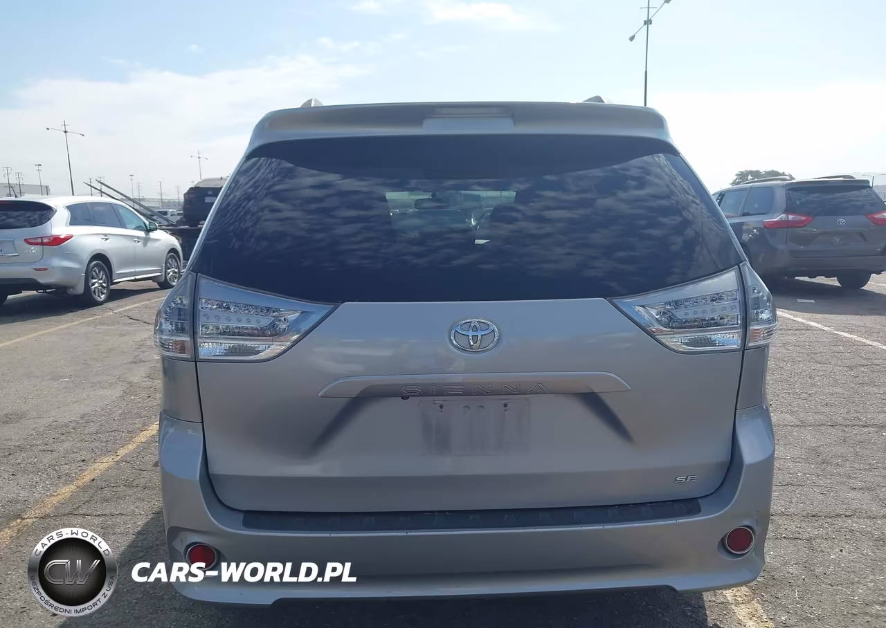 2017 Toyota Sienna Se 8 Passenger VIN:5TDXZ3DC7HS847875 - 16