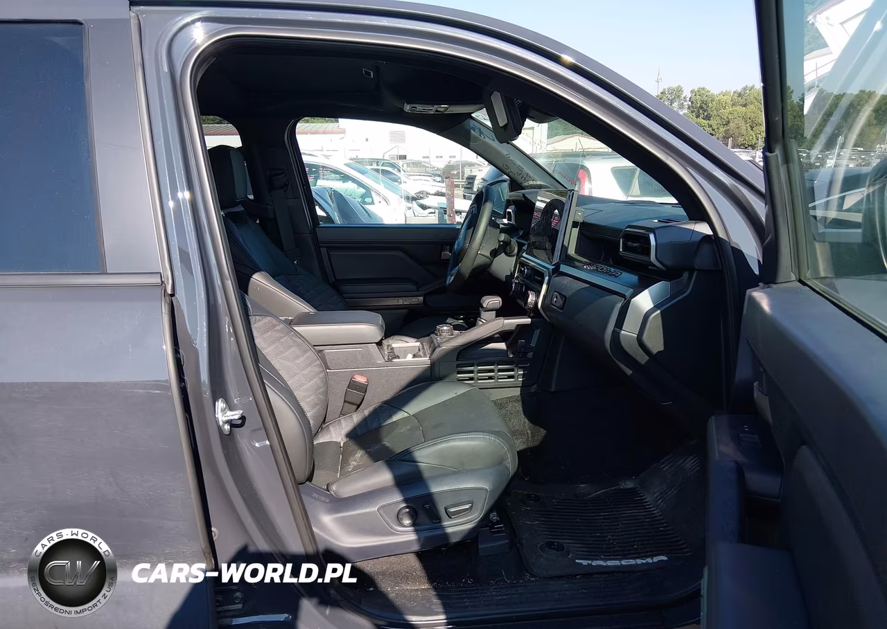 2025 Toyota Tacoma Hybrid Trd Off Road VIN:3TYLC5LN9ST050182 - 5