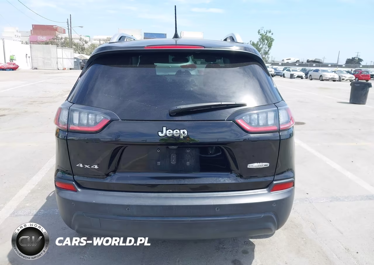 2020 Jeep Cherokee Latitude Plus 4X4 VIN:1C4PJMLB5LD567754 - 17