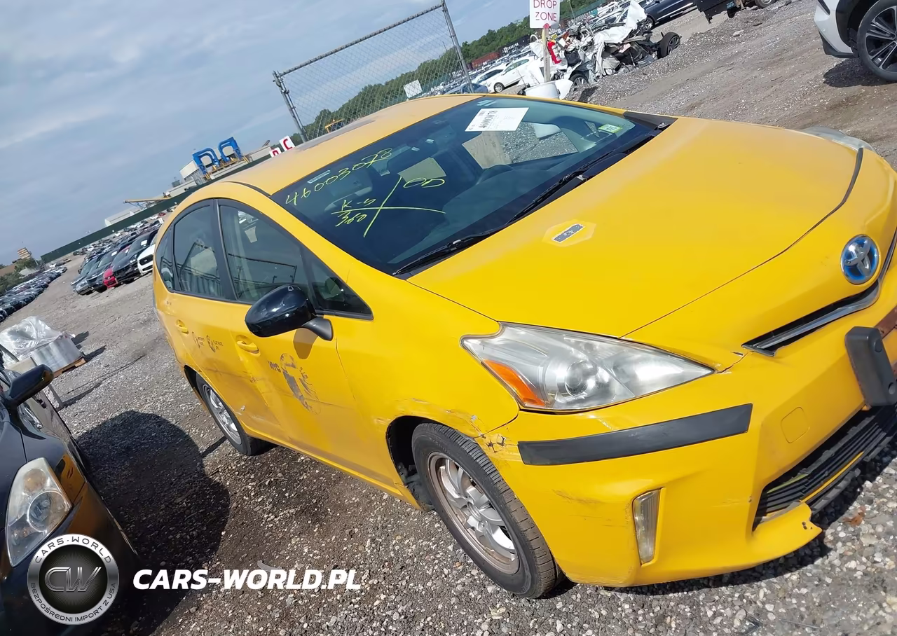 2014 Toyota Prius V Two