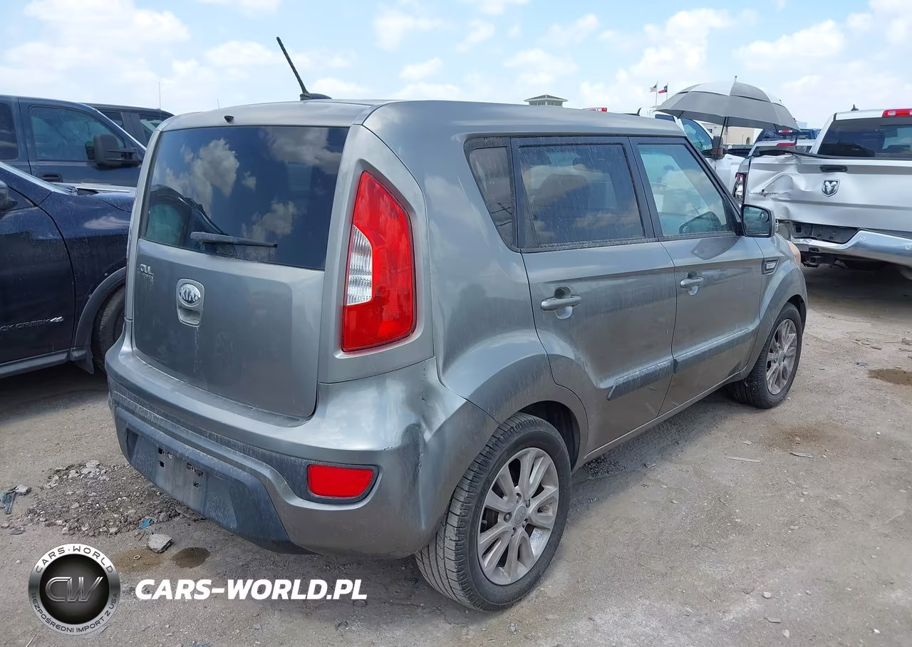 2013 Kia Soul VIN:KNDJT2A50D7585743 - 4