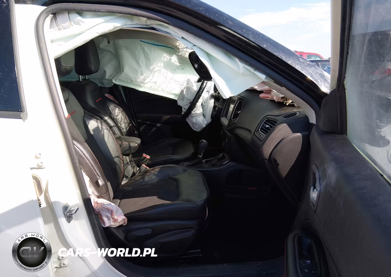 2020 Jeep Compass Trailhawk 4X4 VIN:3C4NJDDB6LT177875 - 5