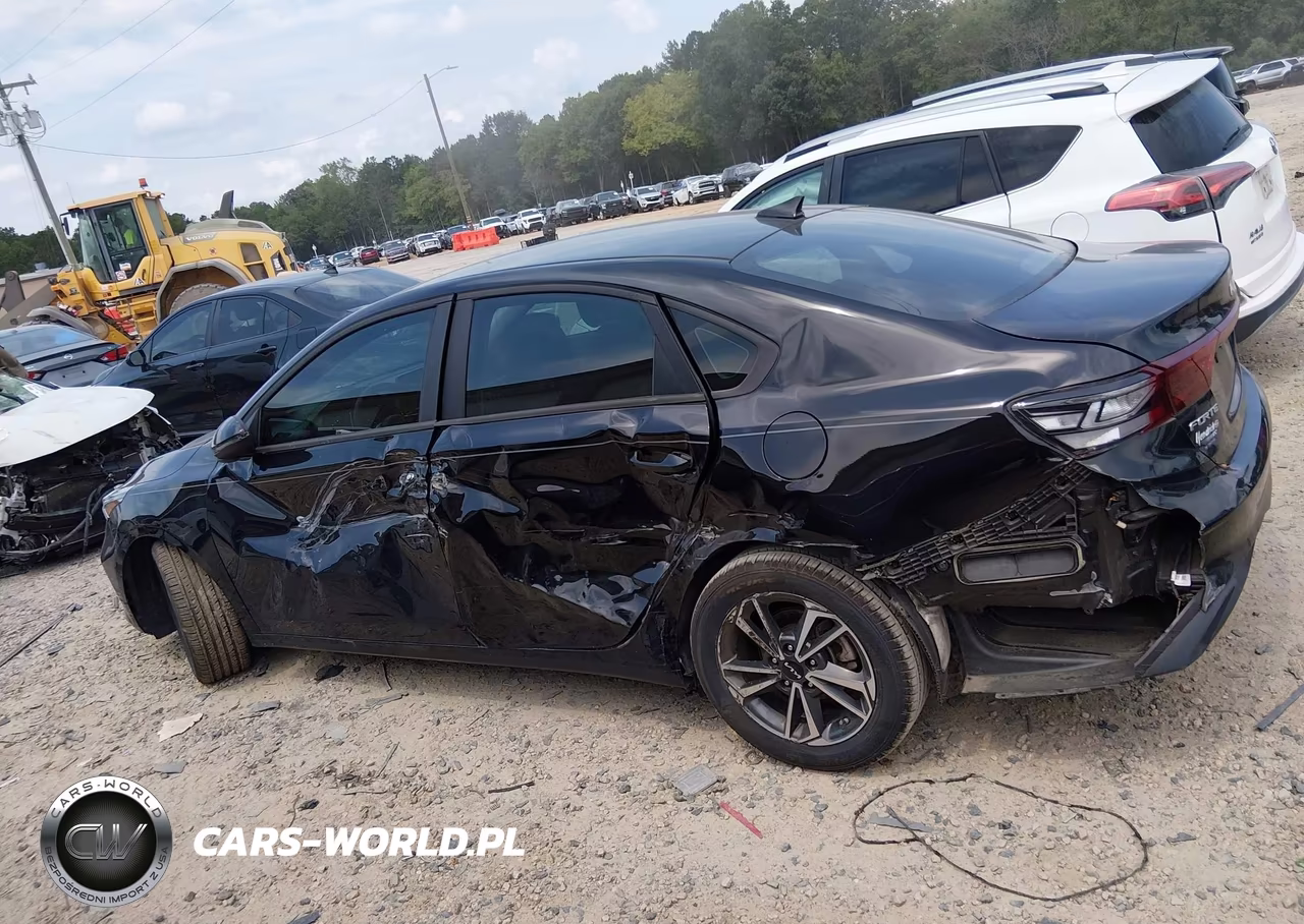 2022 Kia Forte Lxs VIN:3KPF24AD1NE475331 - 14