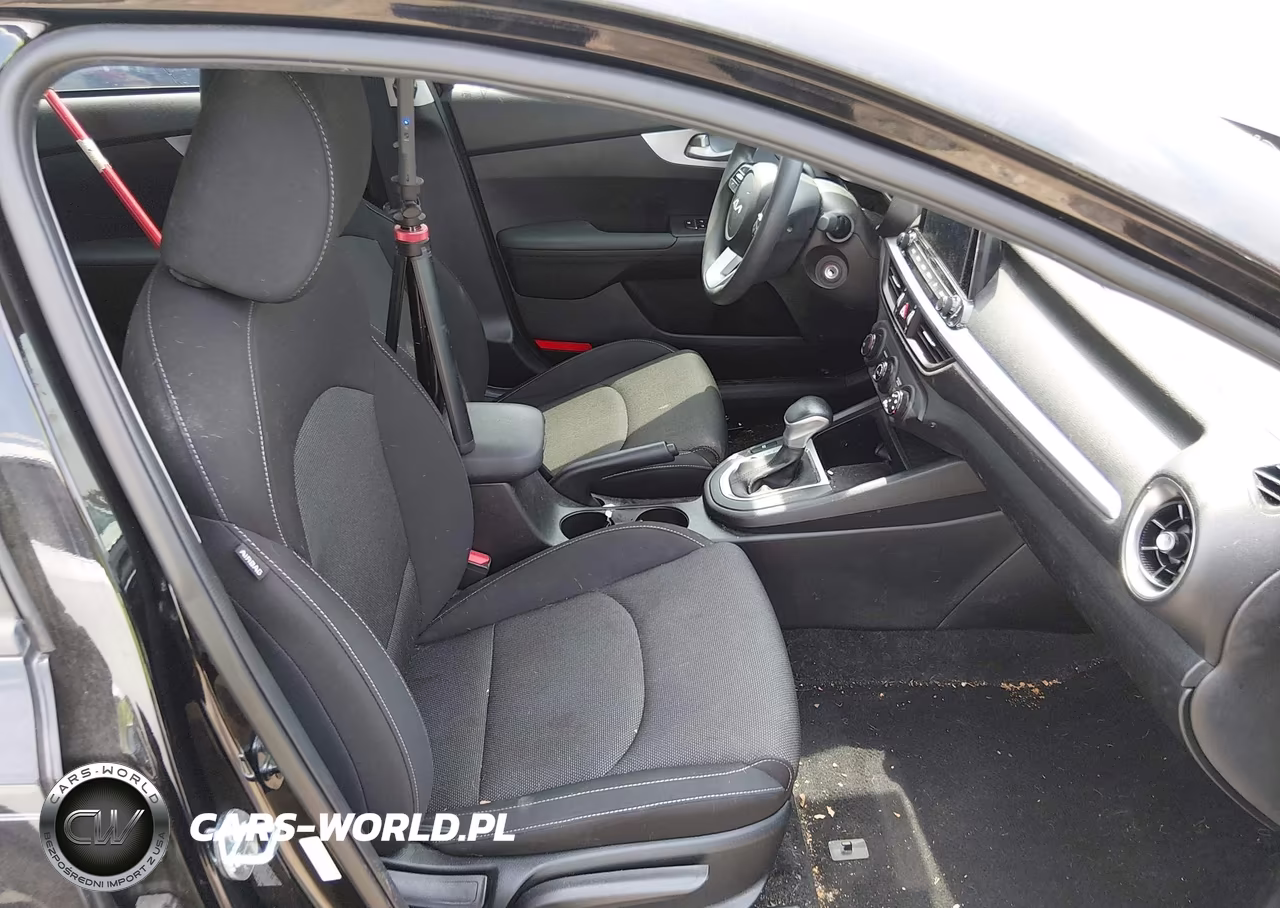 2022 Kia Forte Lxs VIN:3KPF24AD1NE475331 - 5