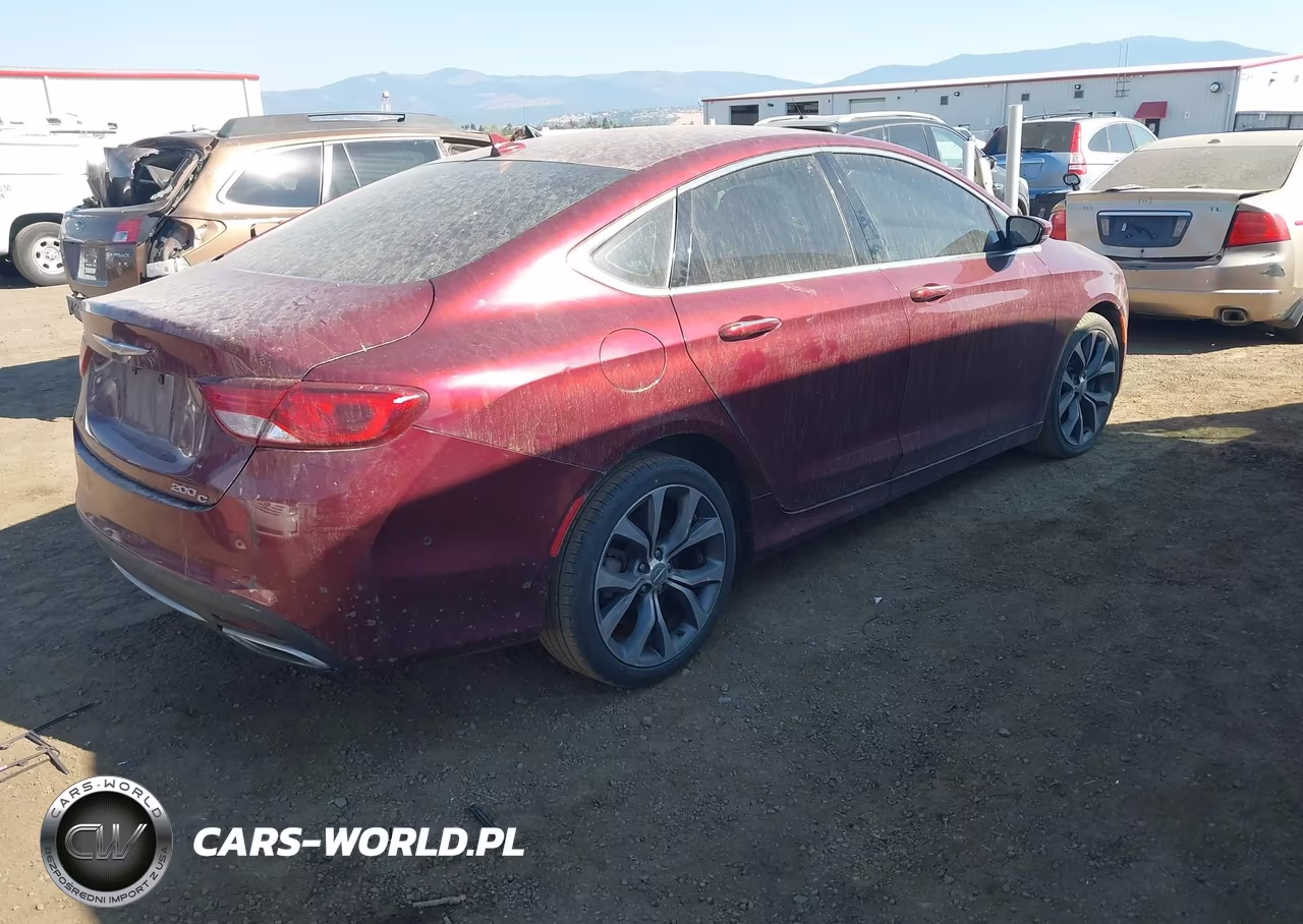 2015 Chrysler 200 C VIN:1C3CCCCG5FN608949 - 4