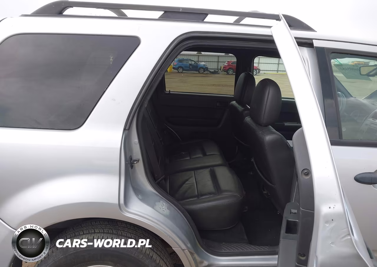 2010 Ford Escape Xlt VIN:1FMCU9D7XAKC17148 - 8