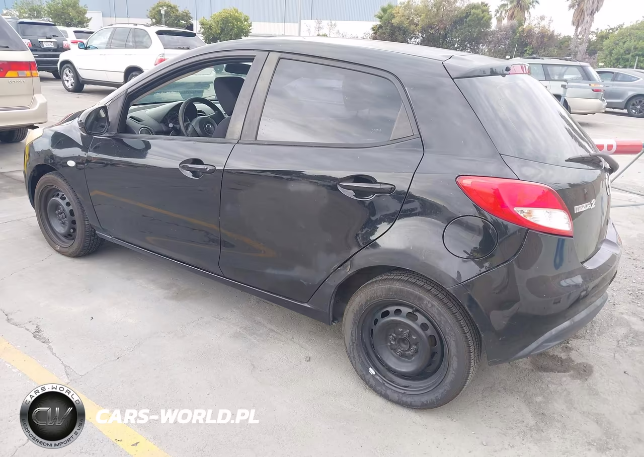 2012 Mazda Mazda2 Sport VIN:JM1DE1KY0C0136550 - 3