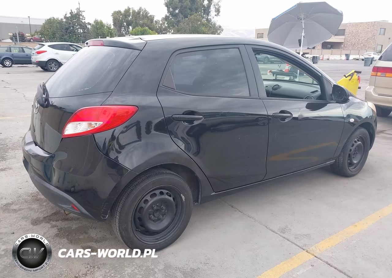 2012 Mazda Mazda2 Sport VIN:JM1DE1KY0C0136550 - 4