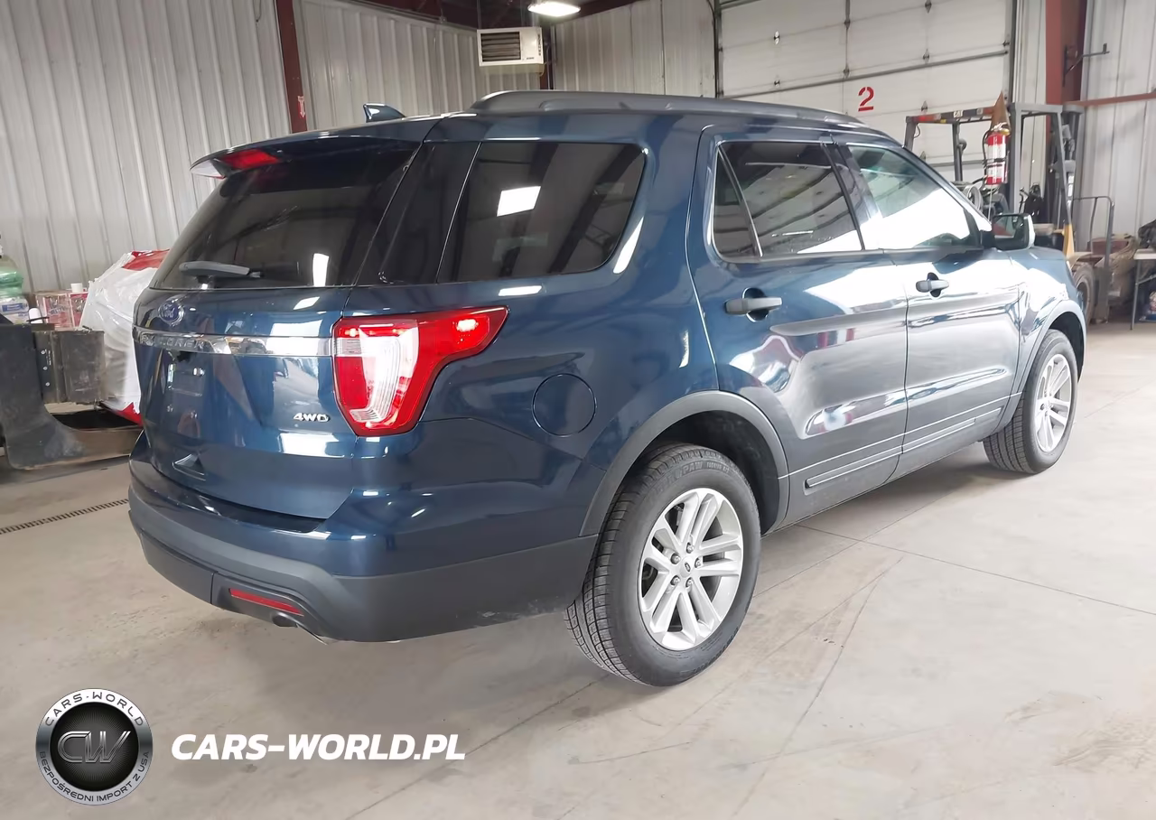 2017 Ford Explorer VIN:1FM5K8B8XHGD18630 - 4