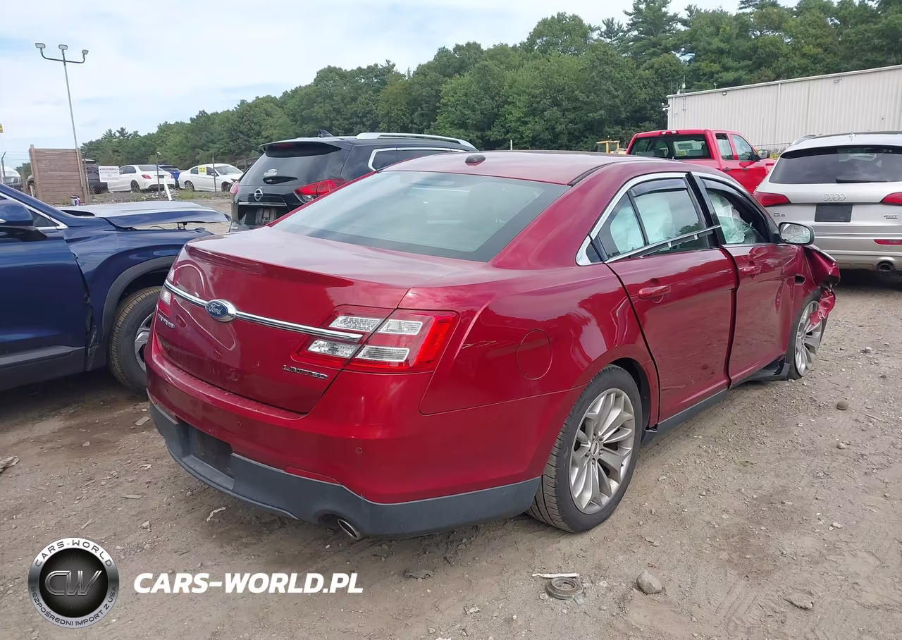 2019 Ford Taurus Limited VIN:1FAHP2F87KG111409 - 4