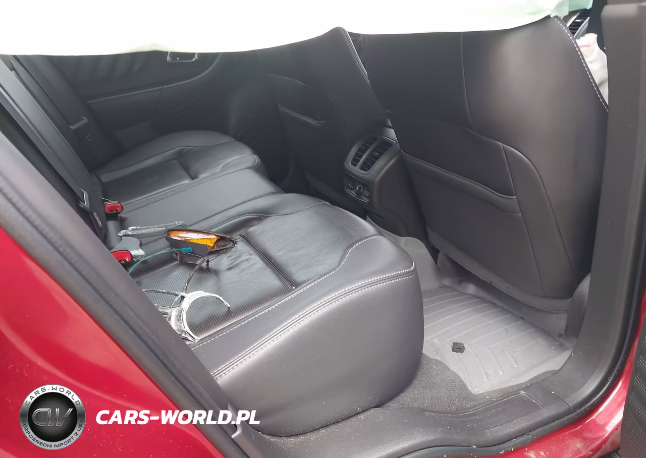 2019 Ford Taurus Limited VIN:1FAHP2F87KG111409 - 8