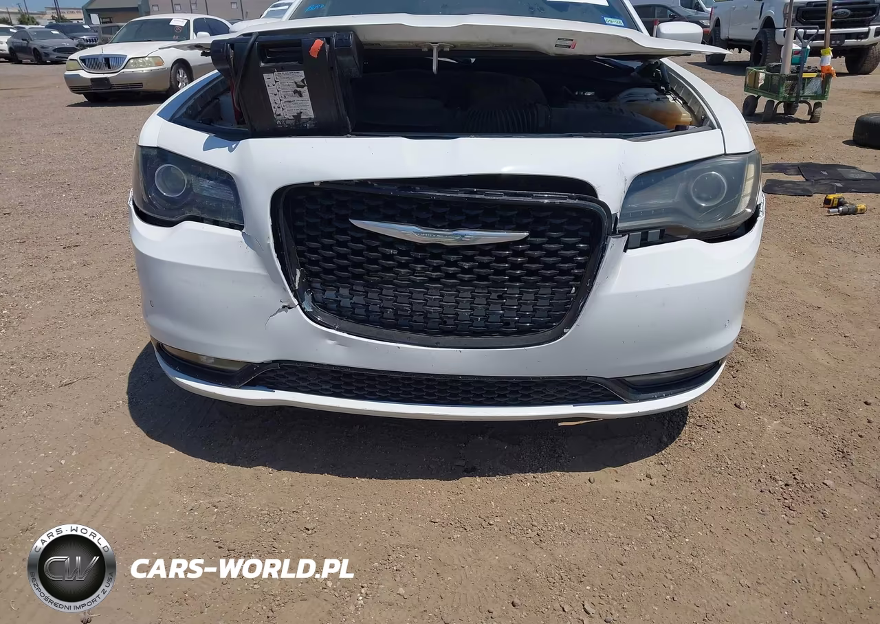 2015 Chrysler 300 300S VIN:2C3CCAGG3FH763720 - 6