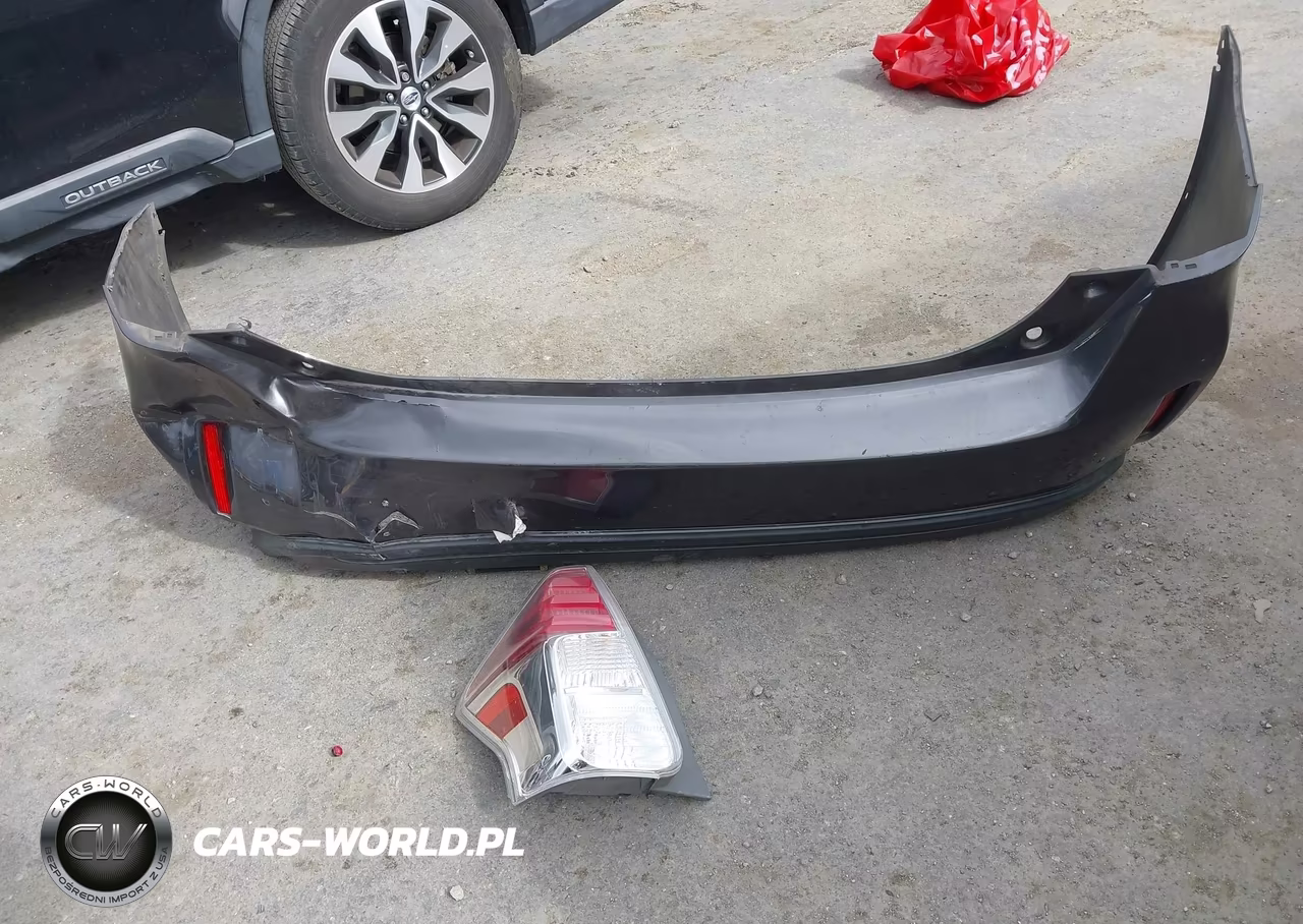 2015 Toyota Prius V Three VIN:JTDZN3EU8FJ031179 - 12