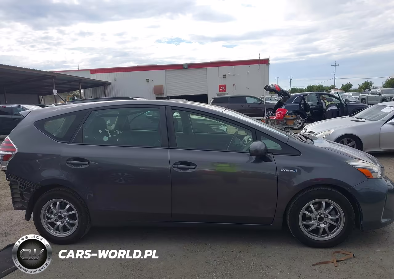 2015 Toyota Prius V Three VIN:JTDZN3EU8FJ031179 - 14