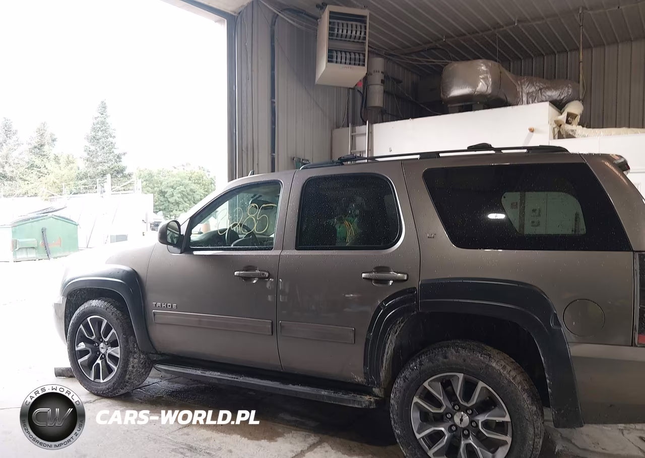 2011 Chevrolet Tahoe Lt VIN:1GNSKBE09BR215017 - 15