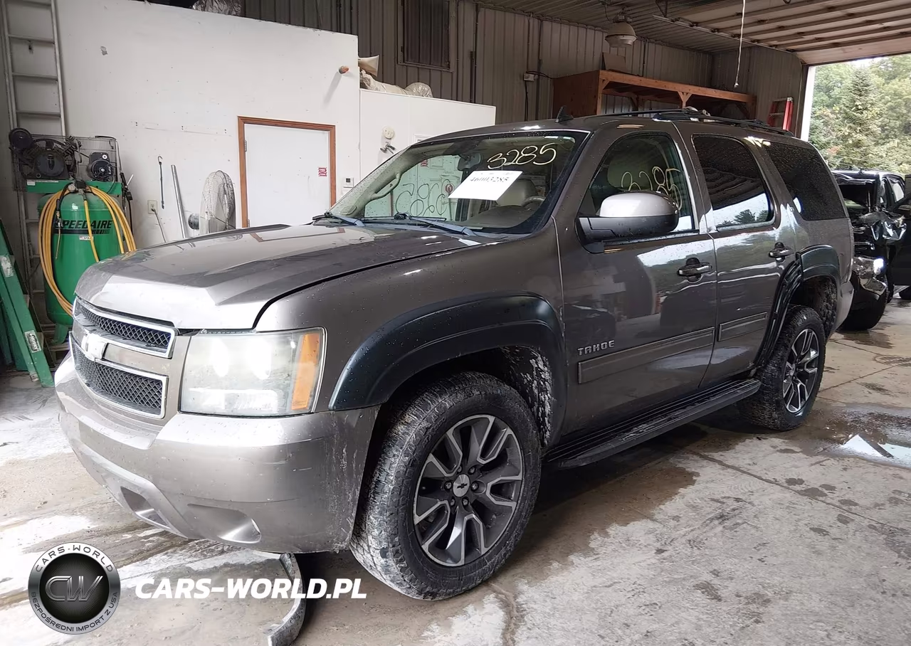 2011 Chevrolet Tahoe Lt VIN:1GNSKBE09BR215017 - 2