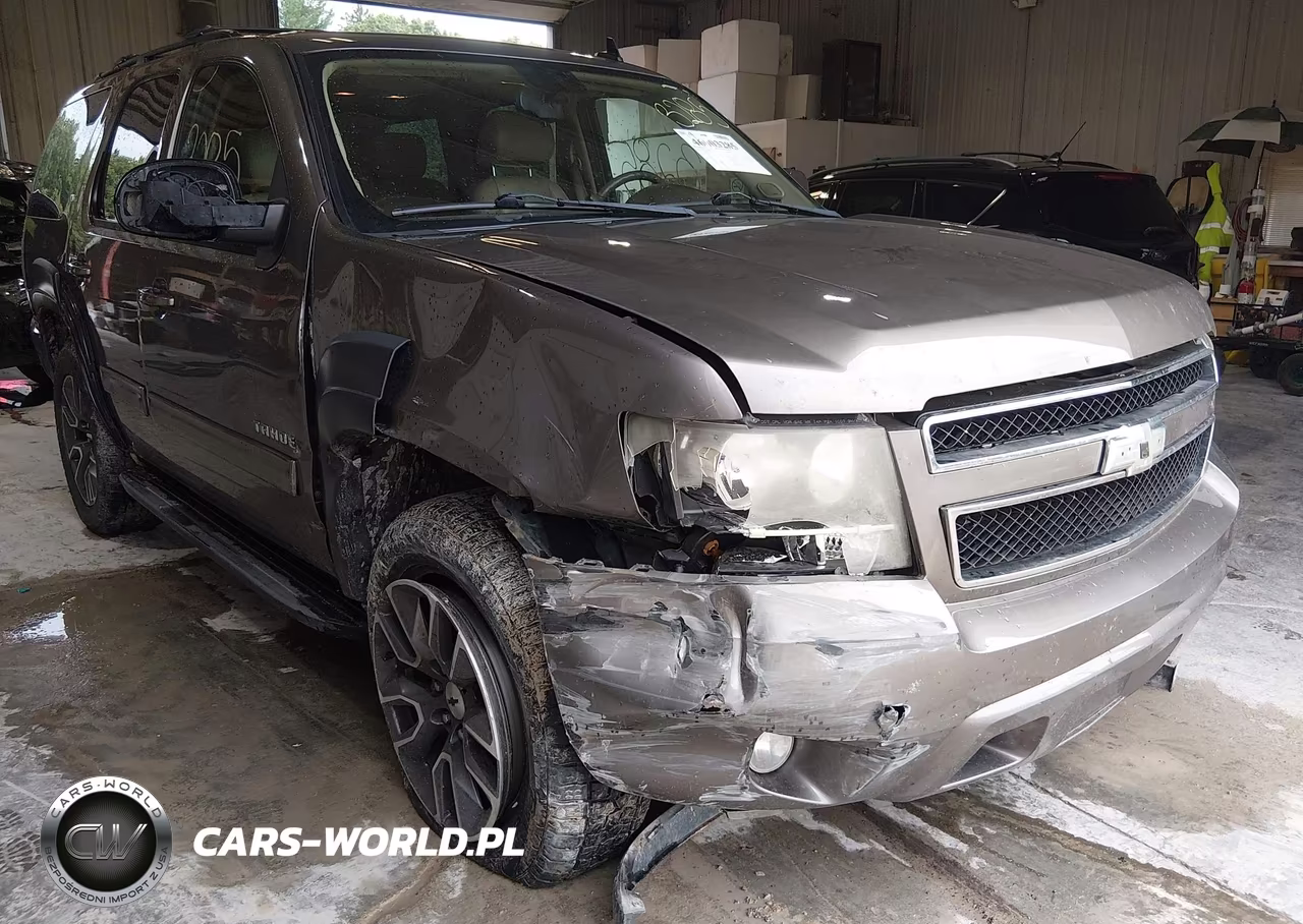 2011 Chevrolet Tahoe Lt VIN:1GNSKBE09BR215017 - 6