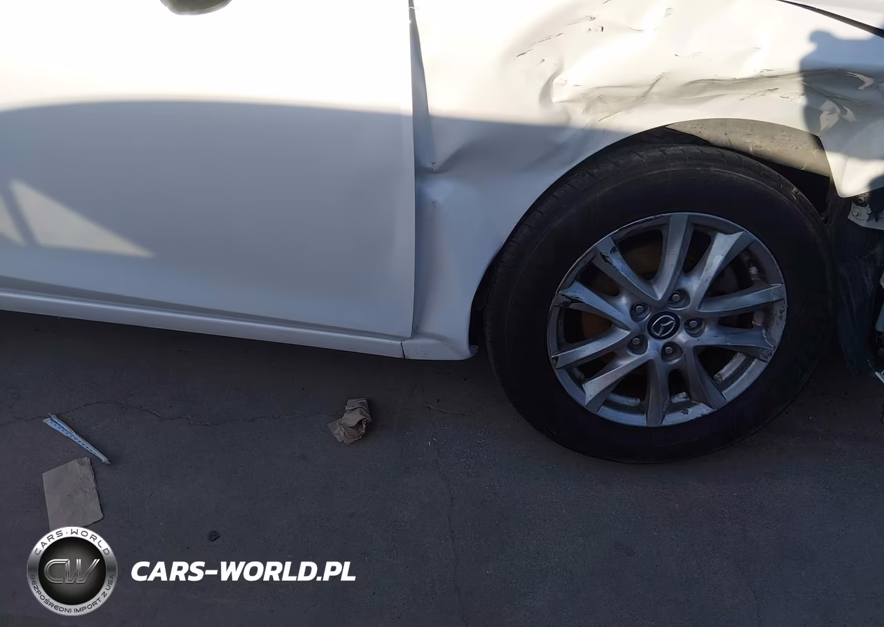 2015 Mazda Mazda3 I Touring VIN:3MZBM1V72FM233910 - 18