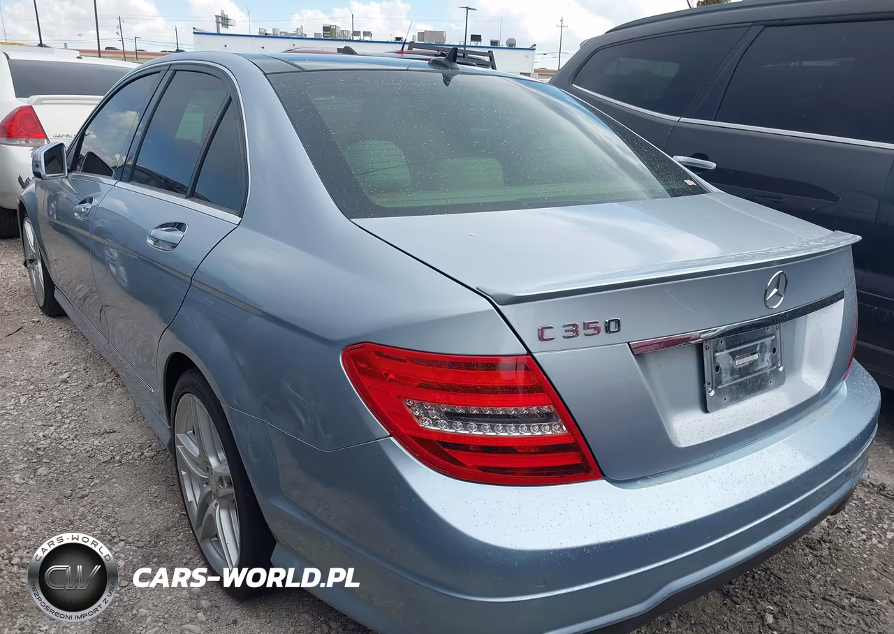2013 Mercedes-Benz C 350 Sport VIN:WDDGF5HB1DR260981 - 3