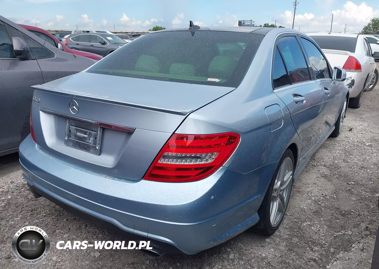 2013 Mercedes-Benz C 350 Sport VIN:WDDGF5HB1DR260981 - 4