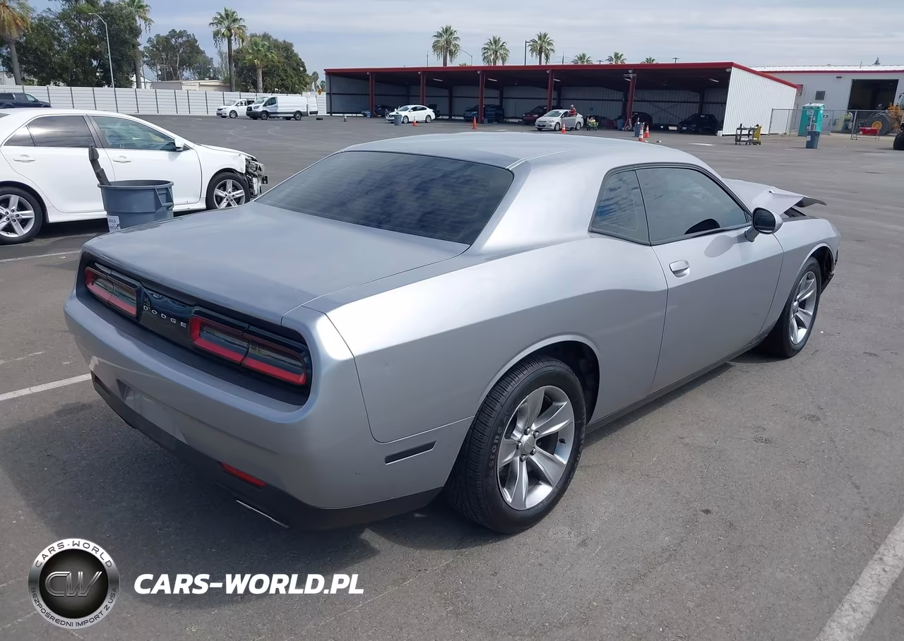 2016 Dodge Challenger Sxt VIN:2C3CDZAG7GH131759 - 4