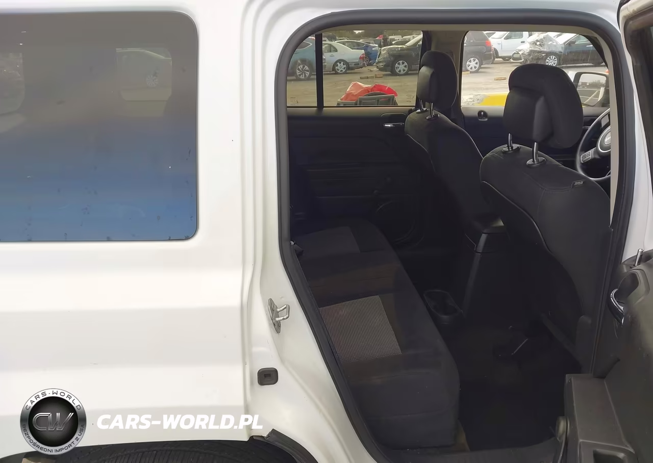 2016 Jeep Patriot Sport VIN:1C4NJPBB3GD678058 - 8