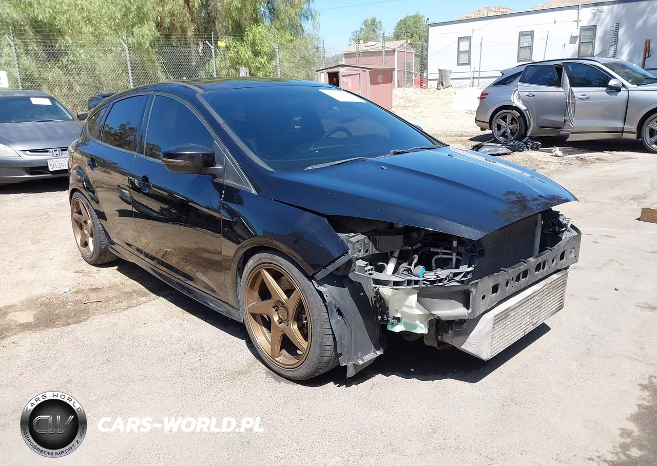 2016 Ford Focus St – zdjęcie 1 z 17