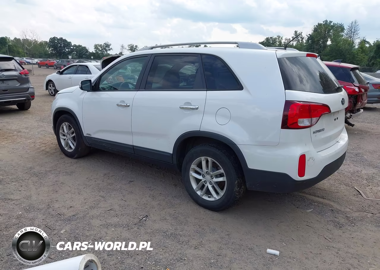 2015 Kia Sorento Lx V6 VIN:5XYKTDA72FG564075 - 3