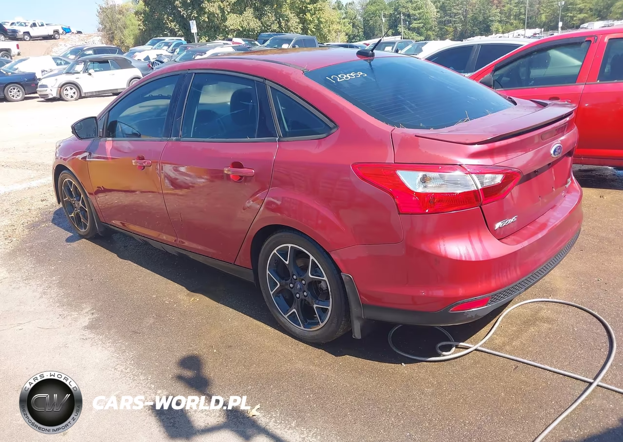 2014 Ford Focus Se VIN:1FADP3F28EL128053 - 3