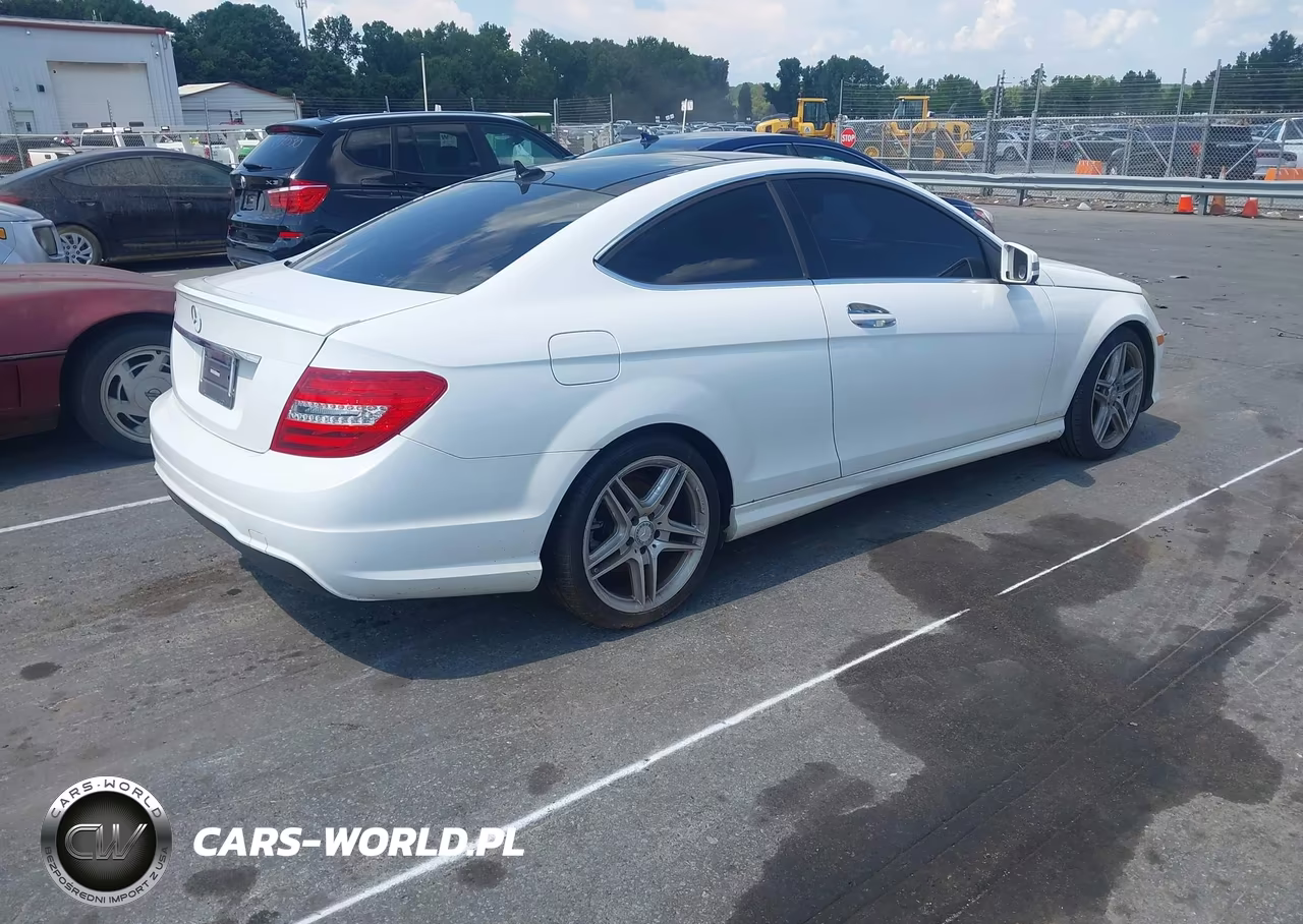 2014 Mercedes-Benz C 250 VIN:WDDGJ4HB9EG295628 - 4