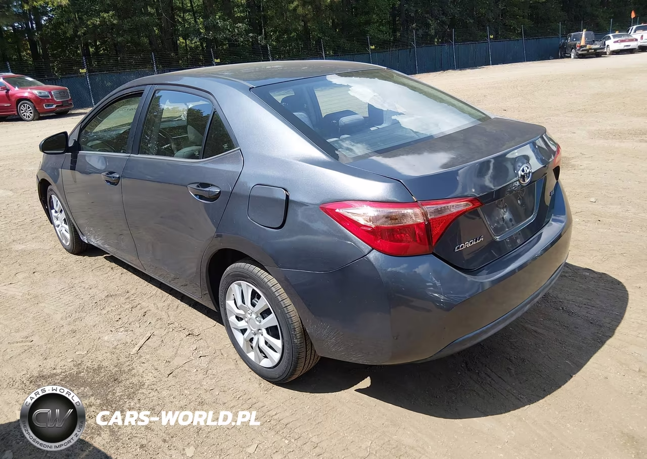 2019 Toyota Corolla Le VIN:2T1BURHE0KC226887 - 3