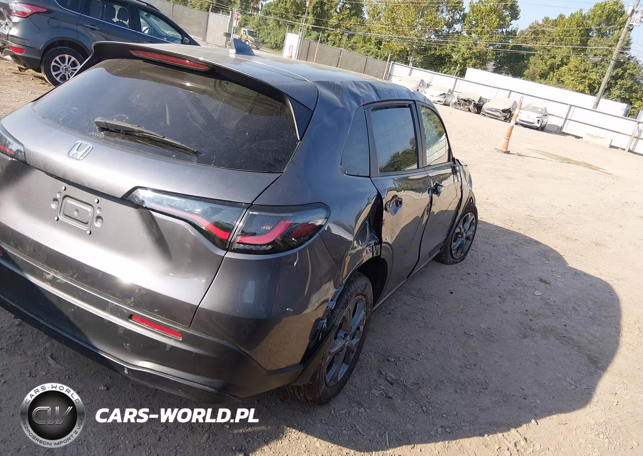 2027 Honda Hr-V Lx Awd VIN:3CZRZ2H30VM713731 - 4