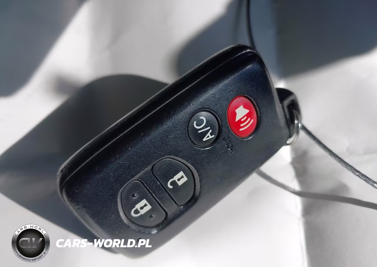 2014 Toyota Prius Plug-In Advanced VIN:JTDKN3DP7E3063010 - 11
