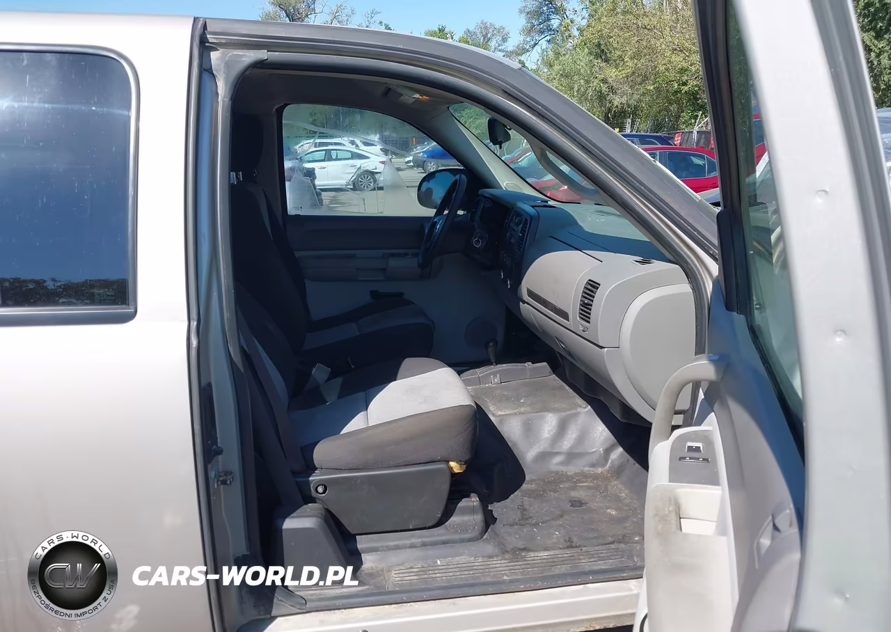 2008 Chevrolet Silverado 1500 Work Truck VIN:1GCEK19028Z195731 - 5