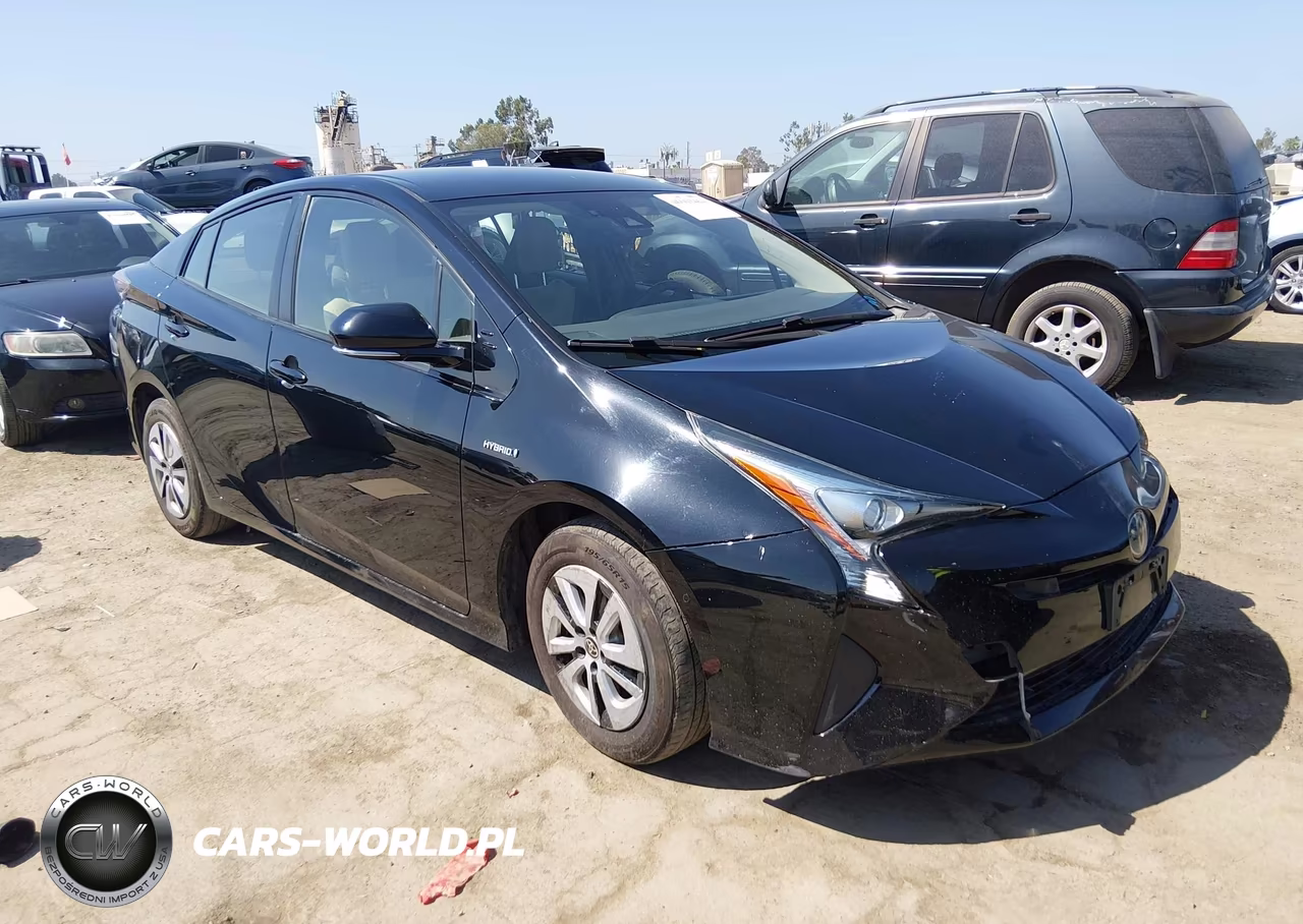 2018 Toyota Prius Three – zdjęcie 1 z 16